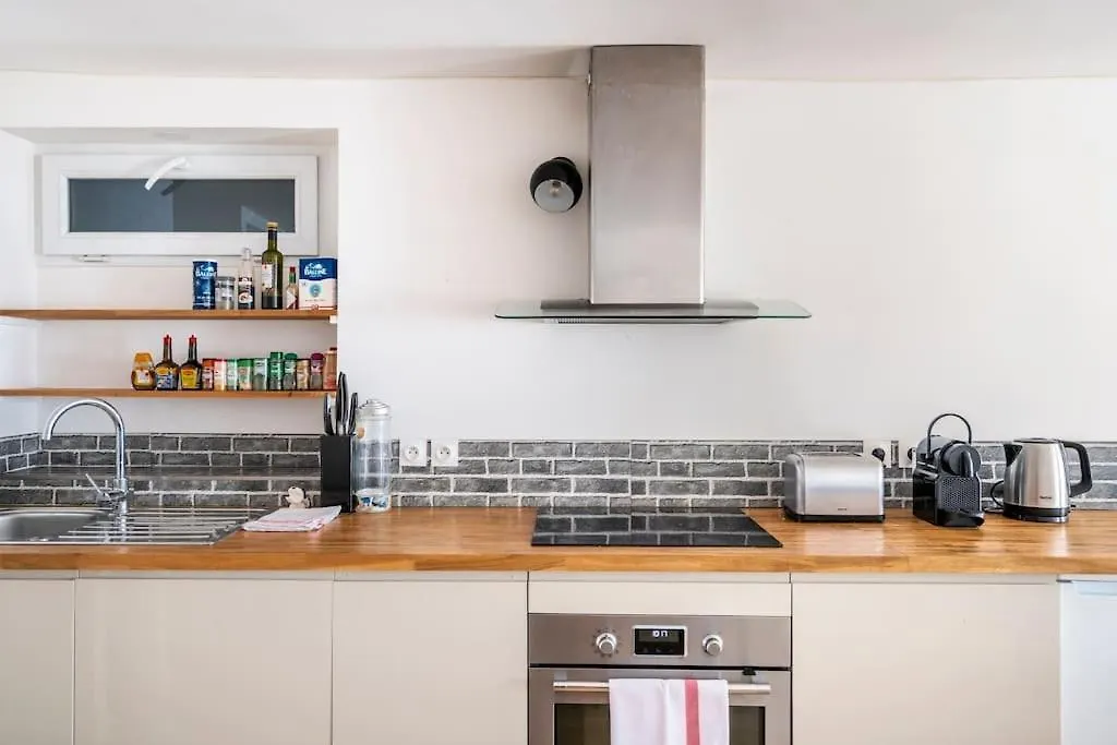 아파트 Apt Moderne Renove Et Spacieux, Au Coeur De 파리